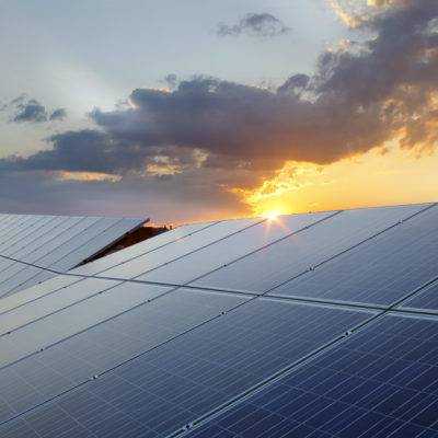 Les installations solaires au Maroc peuvent-elles fonctionner quand le ciel est nuageux ?
